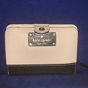 Kate Spade wallet new without tags